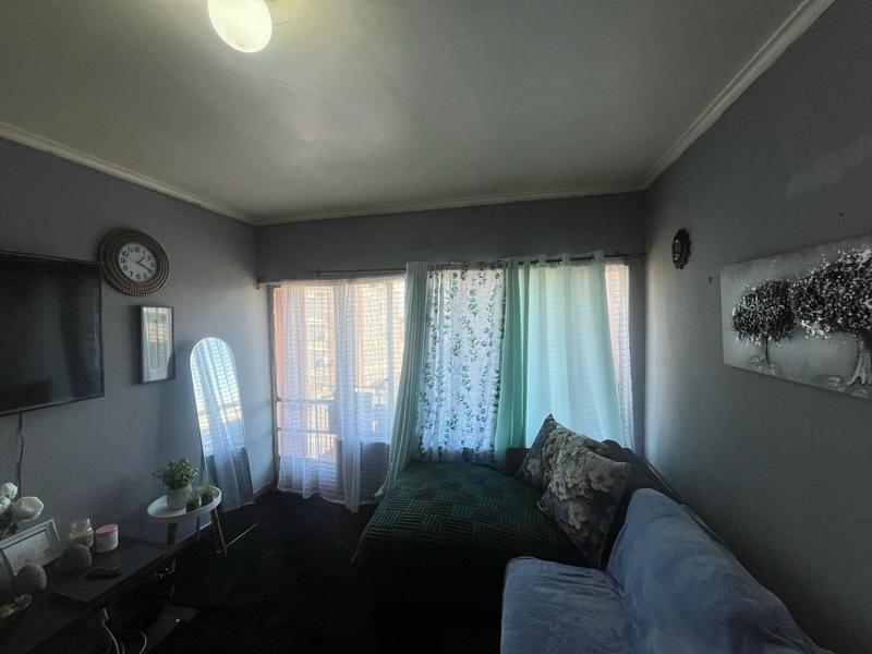 1 Bedroom Property for Sale in Parow Western Cape